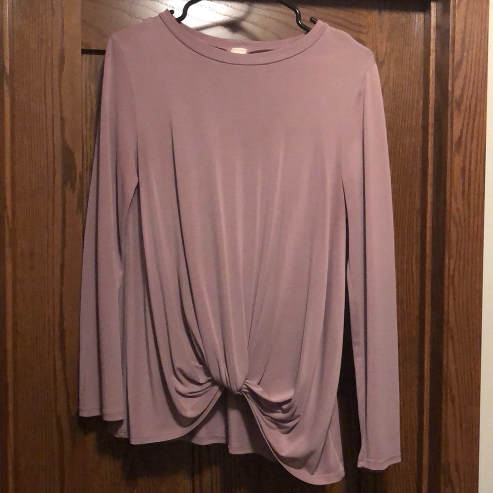 I Joah❤️ Dusty pastel purple lightweight long sleeve knotted tee✨